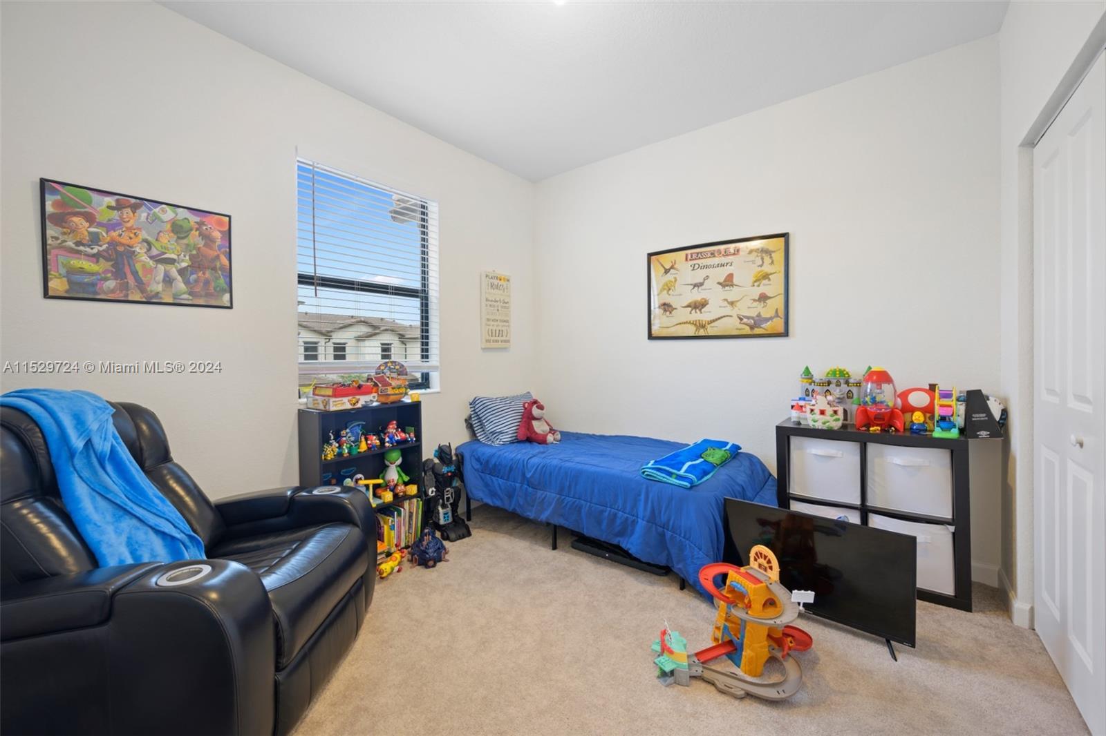 253 SW 159th Way 253, Pembroke Pines, Florida 33027, 3 Bedrooms Bedrooms, ,2 BathroomsBathrooms,Residential,For Sale,253 SW 159th Way 253,A11529724