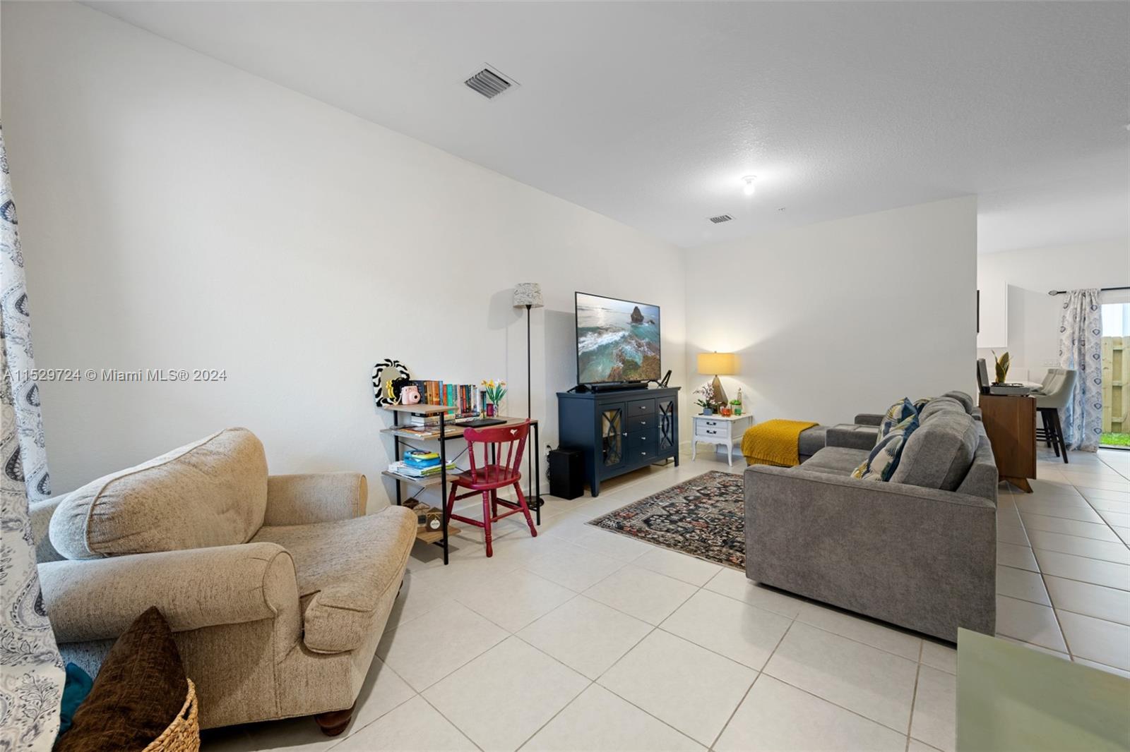 253 SW 159th Way 253, Pembroke Pines, Florida 33027, 3 Bedrooms Bedrooms, ,2 BathroomsBathrooms,Residential,For Sale,253 SW 159th Way 253,A11529724