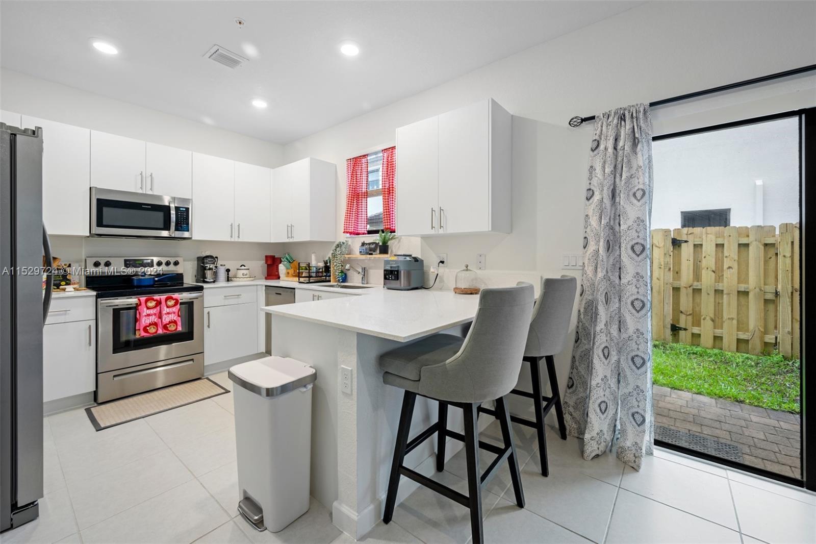 253 SW 159th Way 253, Pembroke Pines, Florida 33027, 3 Bedrooms Bedrooms, ,2 BathroomsBathrooms,Residential,For Sale,253 SW 159th Way 253,A11529724