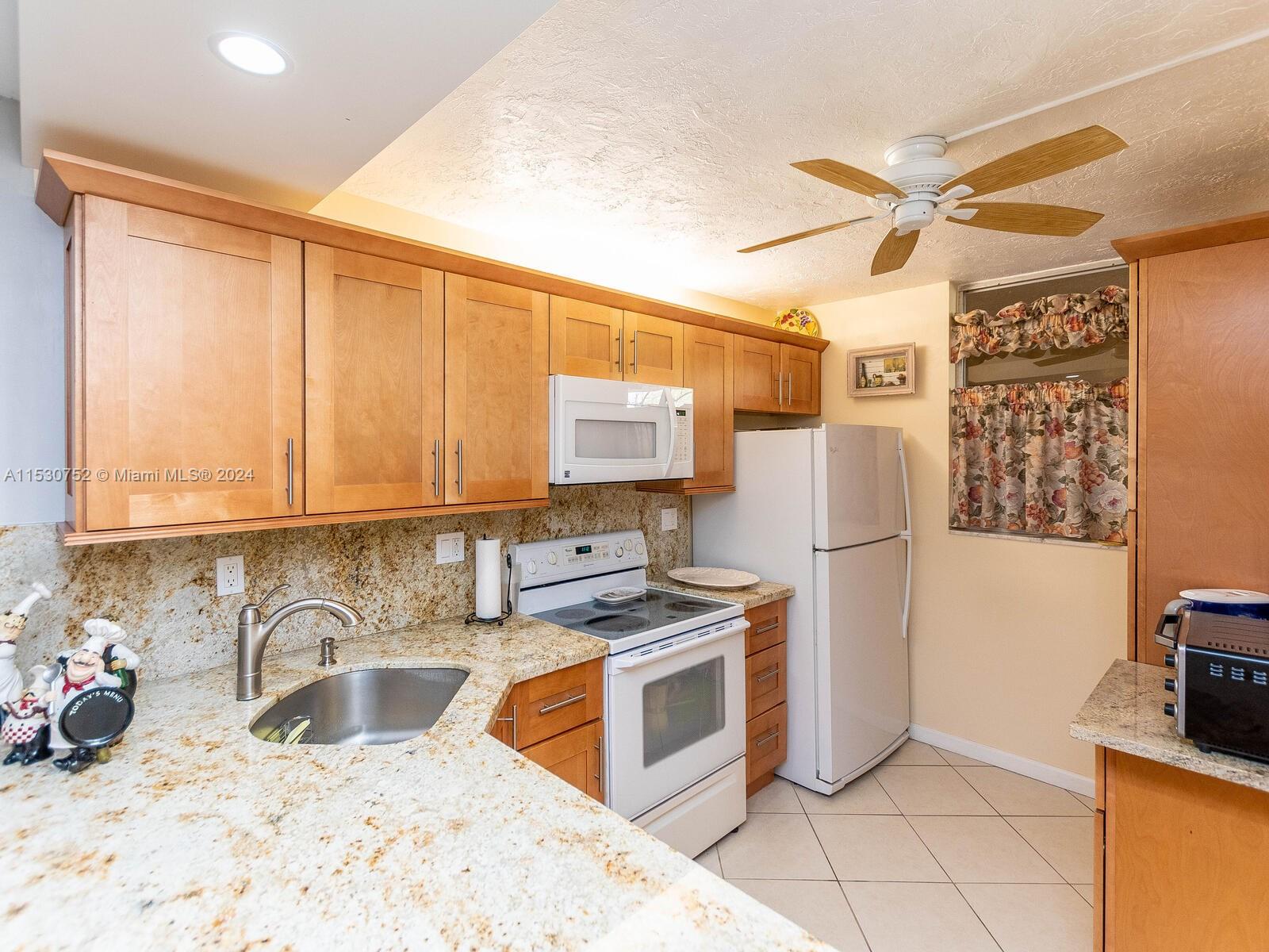 7080 Environ Blvd 327, Lauderhill, Florida 33319, 2 Bedrooms Bedrooms, ,2 BathroomsBathrooms,Residential,For Sale,7080 Environ Blvd 327,A11530752