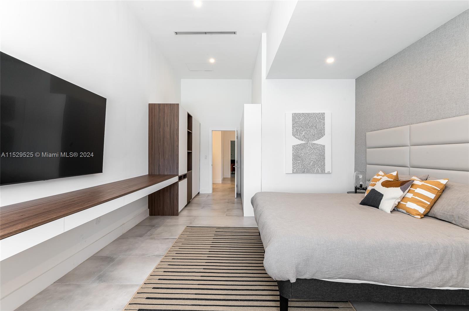 2560 NE 199th St, Miami, Florida 33180, 5 Bedrooms Bedrooms, ,5 BathroomsBathrooms,Residentiallease,For Rent,2560 NE 199th St,A11529525