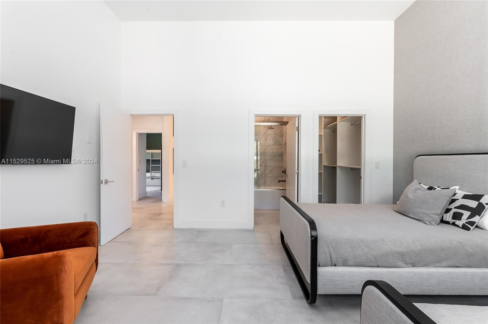 2560 NE 199th St, Miami, Florida 33180, 5 Bedrooms Bedrooms, ,5 BathroomsBathrooms,Residentiallease,For Rent,2560 NE 199th St,A11529525