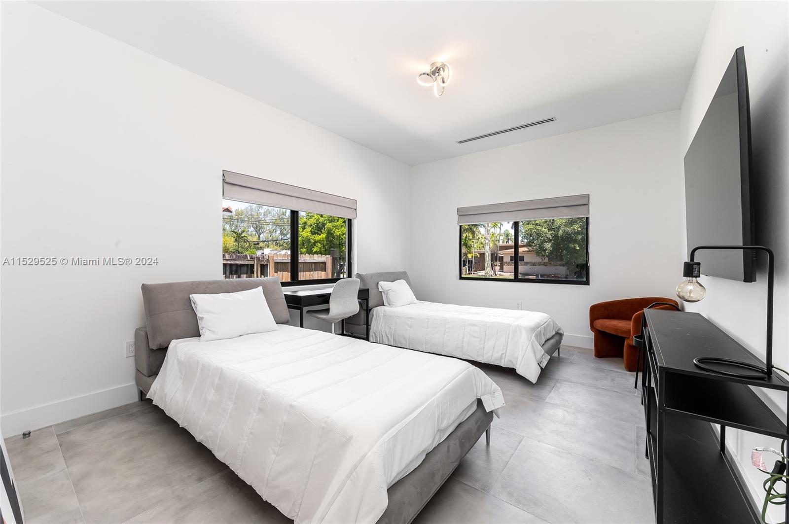 2560 NE 199th St, Miami, Florida 33180, 5 Bedrooms Bedrooms, ,5 BathroomsBathrooms,Residentiallease,For Rent,2560 NE 199th St,A11529525