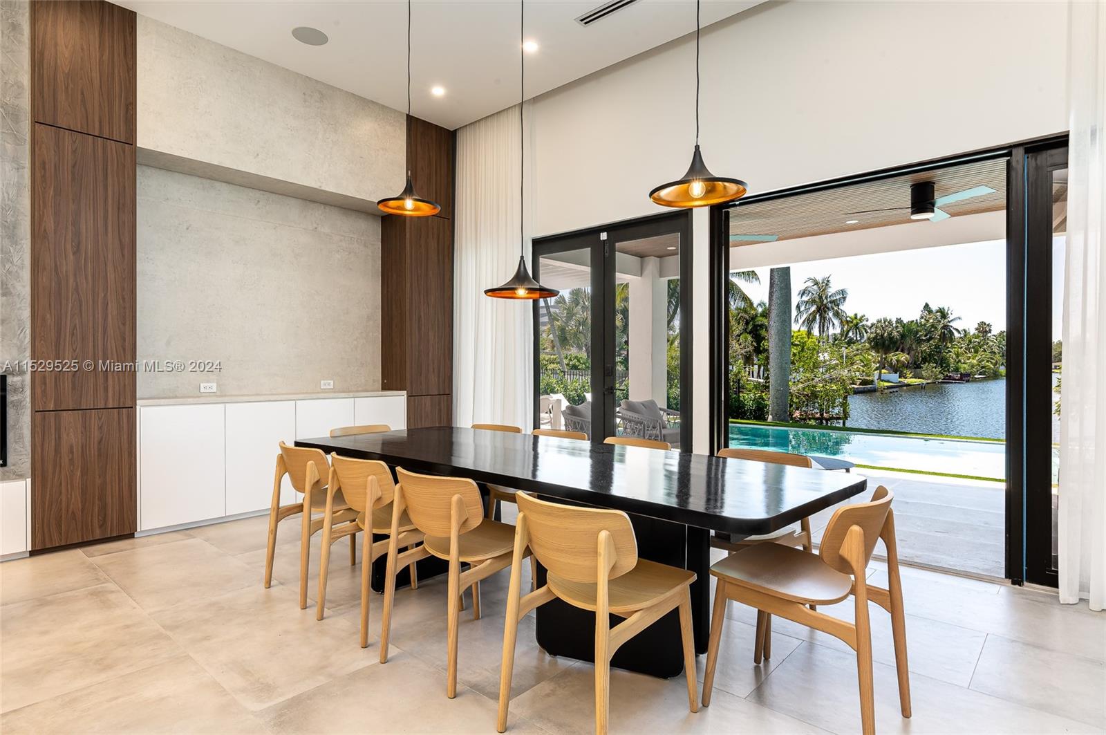 2560 NE 199th St, Miami, Florida 33180, 5 Bedrooms Bedrooms, ,5 BathroomsBathrooms,Residentiallease,For Rent,2560 NE 199th St,A11529525