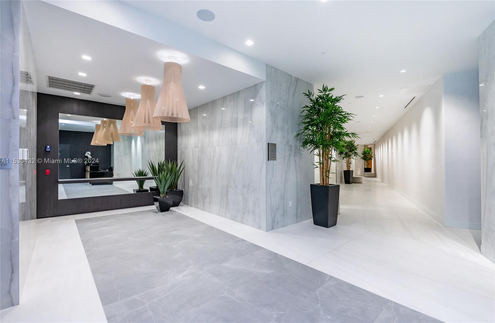 17550 Collins Avenue, Sunny Isles Beach, FL, 33160 United States, 2 Bedrooms Bedrooms, ,2 BathroomsBathrooms,Residential,For Sale,Collins Avenue,A11530432