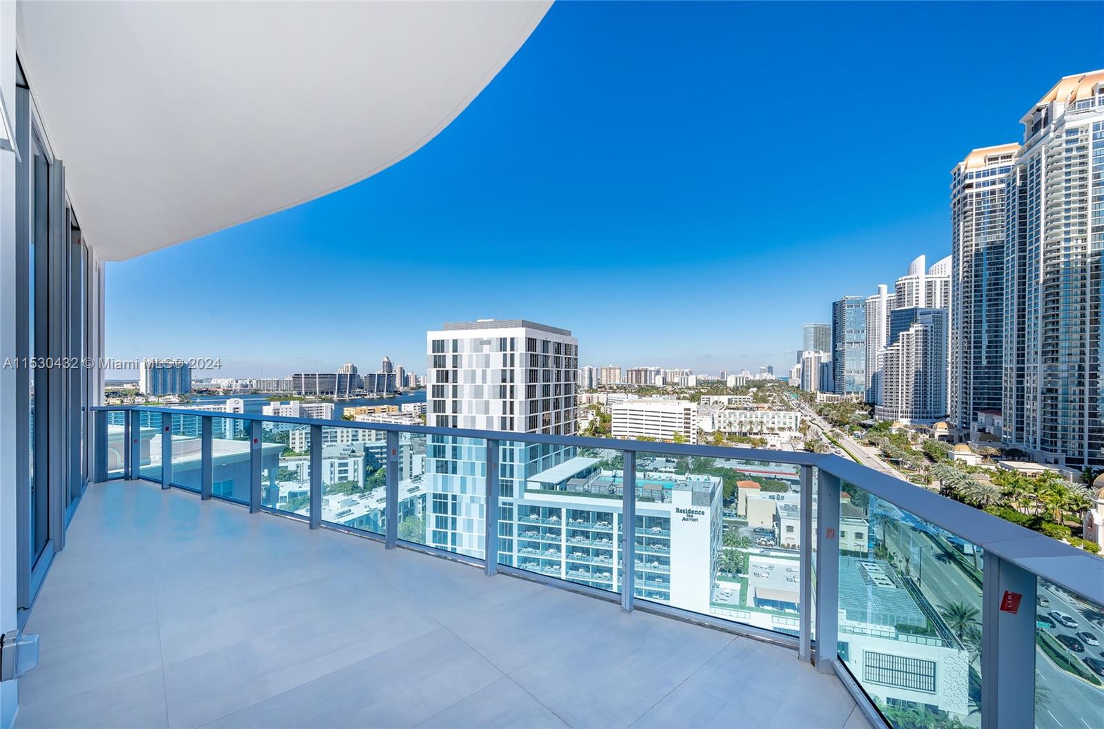 17550 Collins Avenue, Sunny Isles Beach, FL, 33160 United States, 2 Bedrooms Bedrooms, ,2 BathroomsBathrooms,Residential,For Sale,Collins Avenue,A11530432