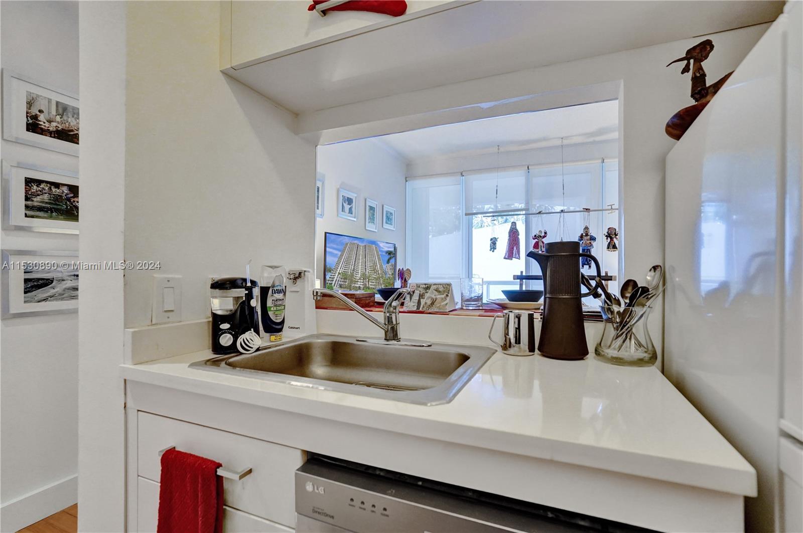 21205 Yacht Club Dr. 301, Aventura, Florida 33180, 1 Bedroom Bedrooms, ,1 BathroomBathrooms,Residential,For Sale,21205 Yacht Club Dr. 301,A11530890