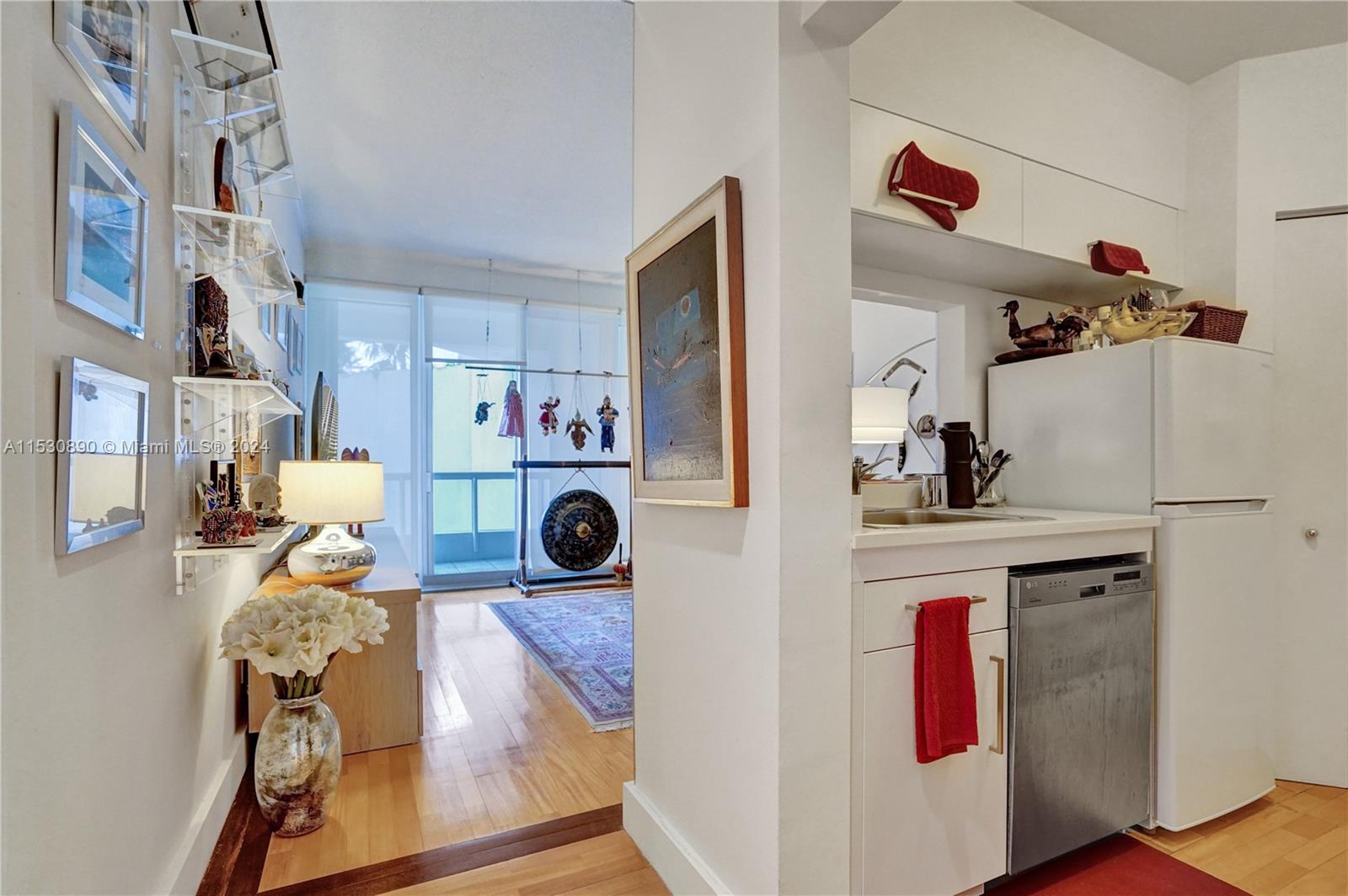 21205 Yacht Club Dr. 301, Aventura, Florida 33180, 1 Bedroom Bedrooms, ,1 BathroomBathrooms,Residential,For Sale,21205 Yacht Club Dr. 301,A11530890