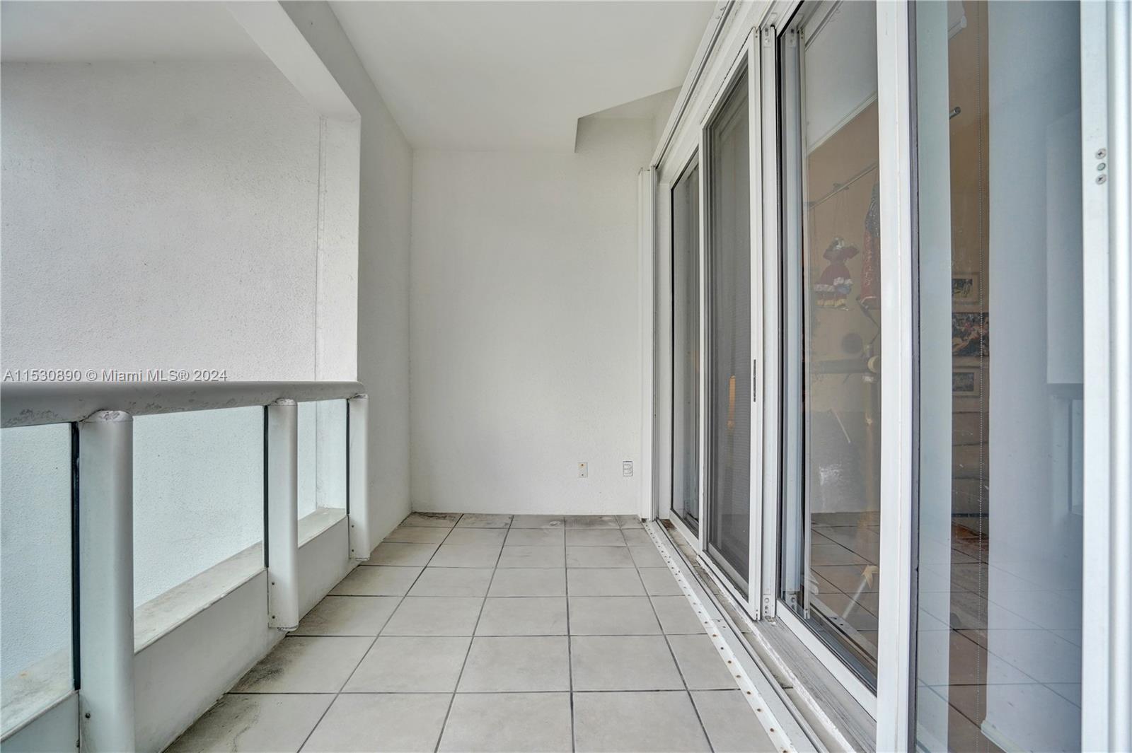 21205 Yacht Club Dr. 301, Aventura, Florida 33180, 1 Bedroom Bedrooms, ,1 BathroomBathrooms,Residential,For Sale,21205 Yacht Club Dr. 301,A11530890