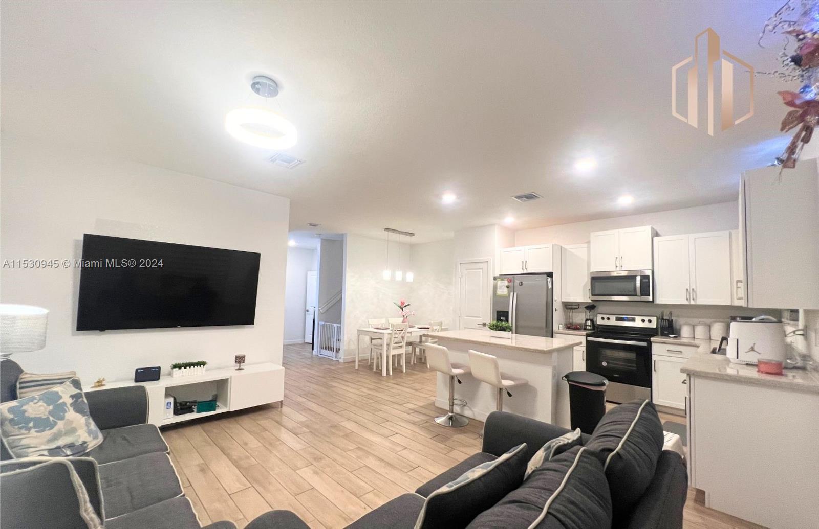 Homestead, Florida 33035, 4 Bedrooms Bedrooms, ,3 BathroomsBathrooms,Residentiallease,For Rent,A11530945