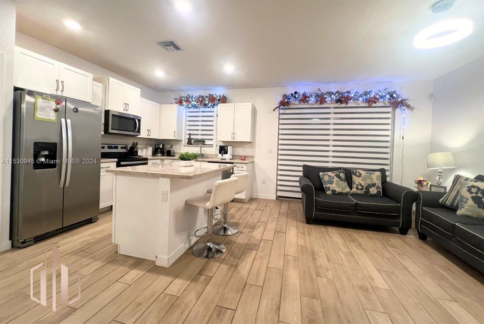 Homestead, Florida 33035, 4 Bedrooms Bedrooms, ,3 BathroomsBathrooms,Residentiallease,For Rent,A11530945