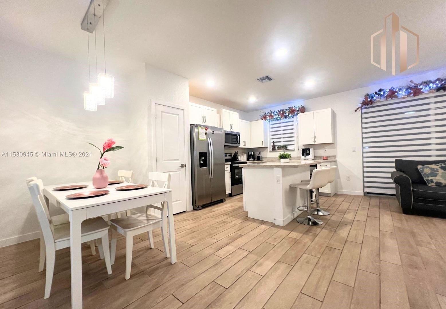 Homestead, Florida 33035, 4 Bedrooms Bedrooms, ,3 BathroomsBathrooms,Residentiallease,For Rent,A11530945