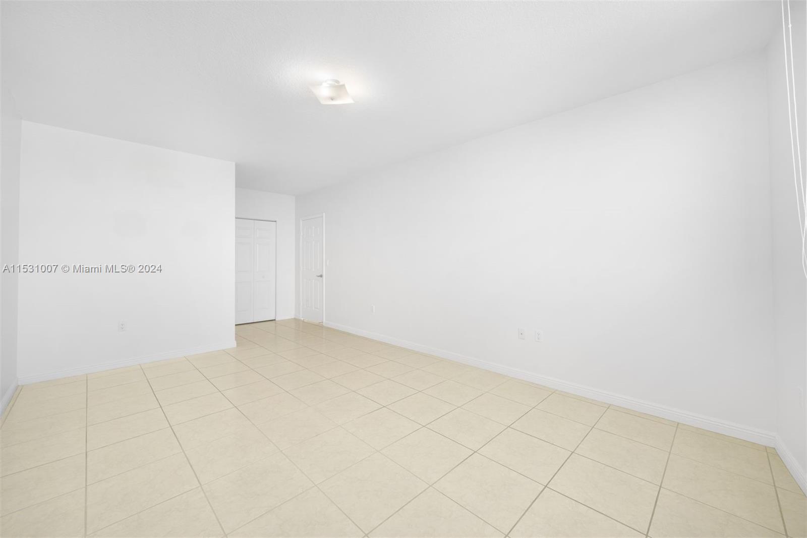 1745 E Hallandale Beach Blvd 1008W, Hallandale Beach, Florida 33009, 2 Bedrooms Bedrooms, ,2 BathroomsBathrooms,Residentiallease,For Rent,1745 E Hallandale Beach Blvd 1008W,A11531007