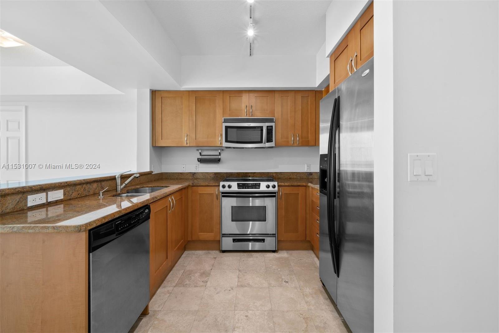 1745 E Hallandale Beach Blvd 1008W, Hallandale Beach, Florida 33009, 2 Bedrooms Bedrooms, ,2 BathroomsBathrooms,Residentiallease,For Rent,1745 E Hallandale Beach Blvd 1008W,A11531007