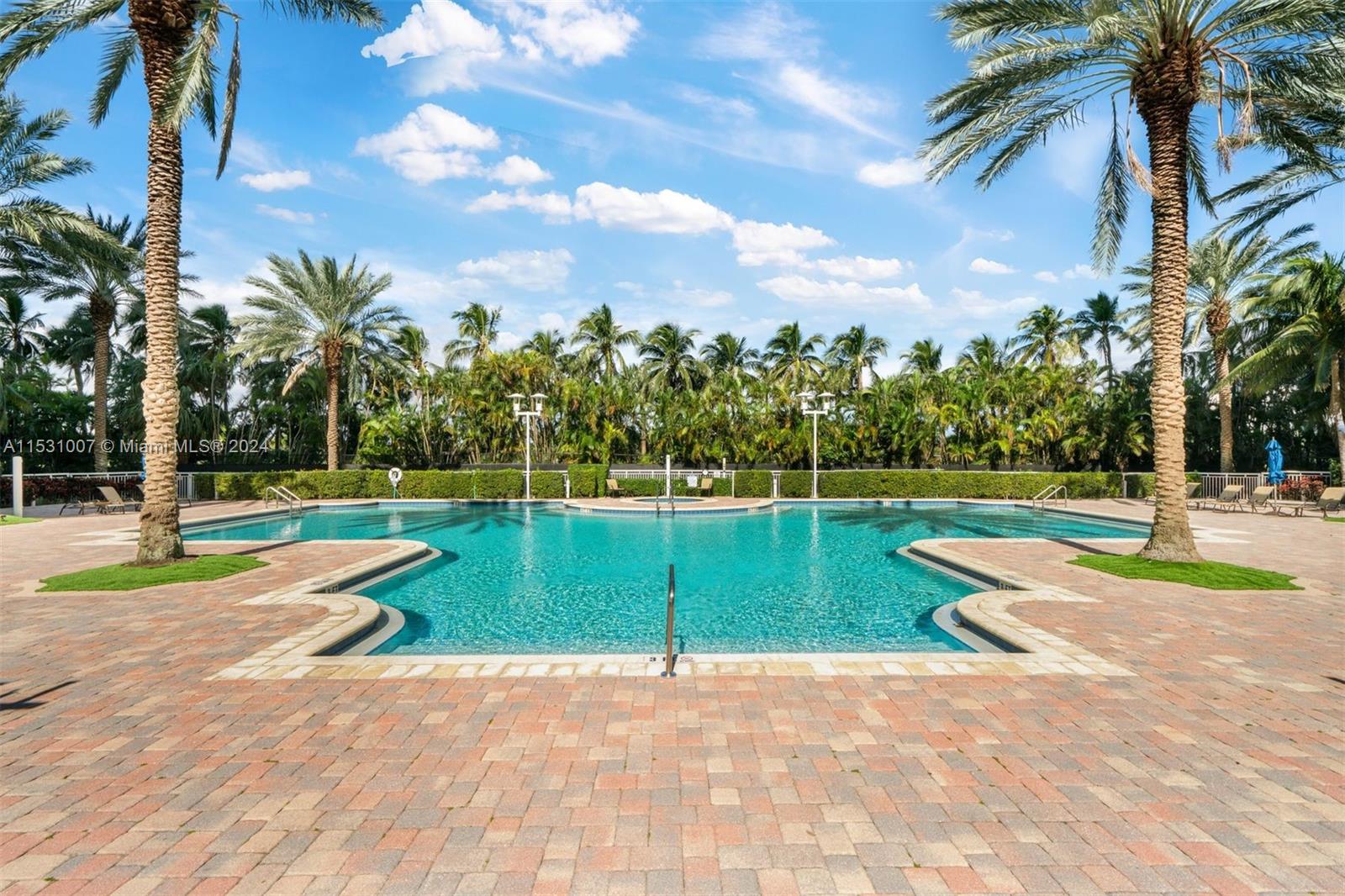 1745 E Hallandale Beach Blvd 1008W, Hallandale Beach, Florida 33009, 2 Bedrooms Bedrooms, ,2 BathroomsBathrooms,Residentiallease,For Rent,1745 E Hallandale Beach Blvd 1008W,A11531007