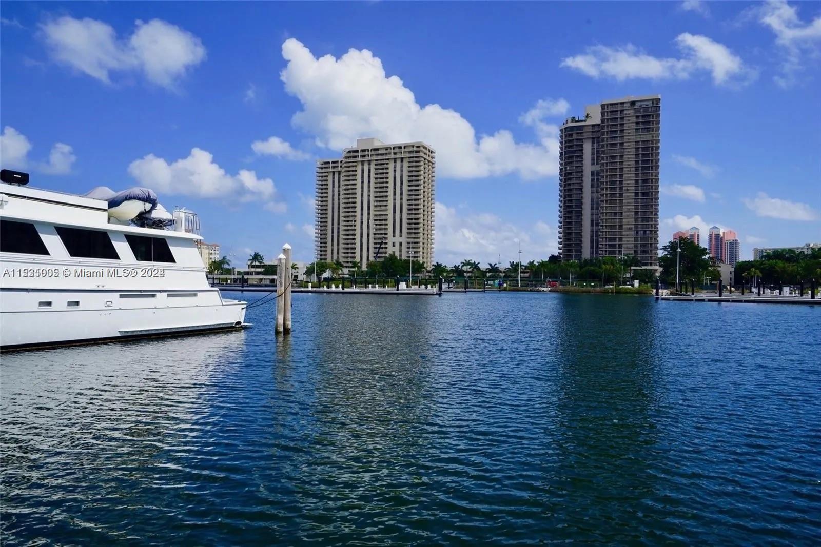 19877 E Country Club Dr 3407, Aventura, Florida 33180, 3 Bedrooms Bedrooms, ,2 BathroomsBathrooms,Residentiallease,For Rent,19877 E Country Club Dr 3407,A11531005