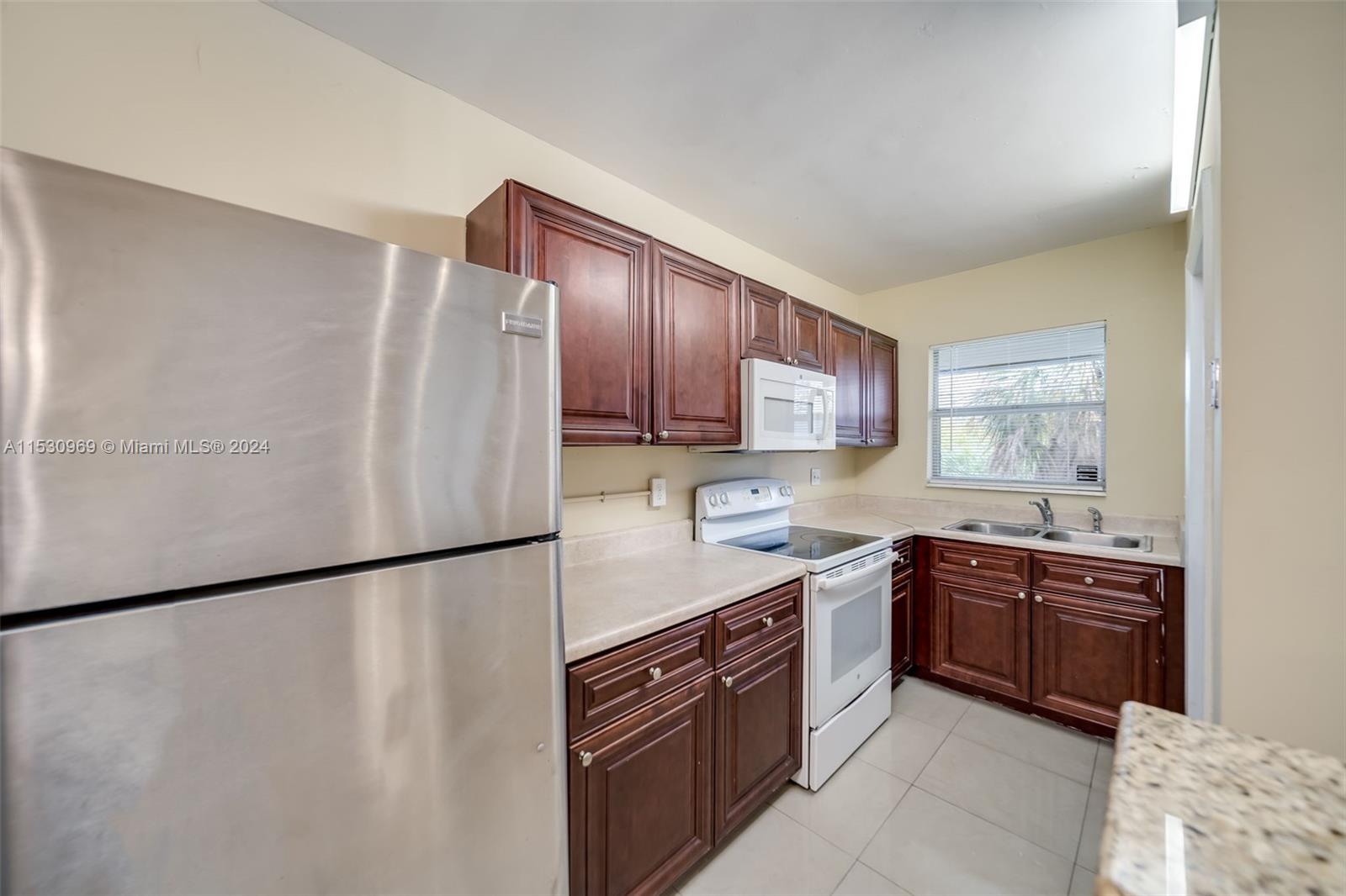 270 Layne Blvd 303, Hallandale Beach, Florida 33009, 2 Bedrooms Bedrooms, ,2 BathroomsBathrooms,Residentiallease,For Rent,270 Layne Blvd 303,A11530969