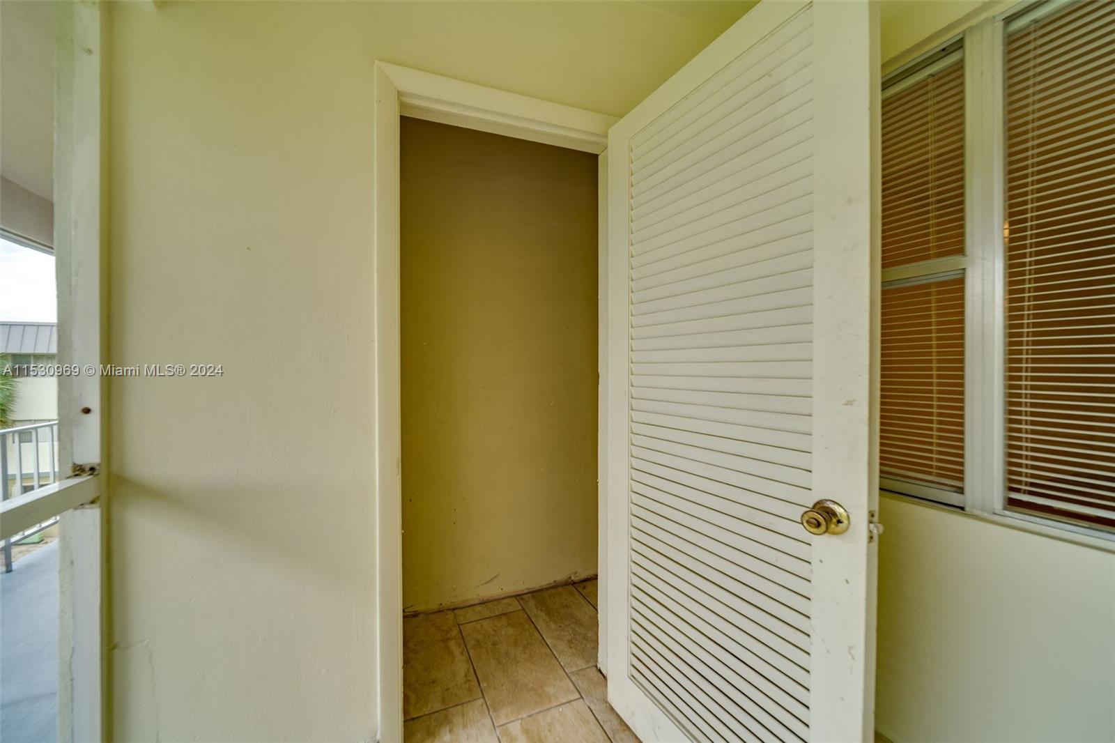 270 Layne Blvd 303, Hallandale Beach, Florida 33009, 2 Bedrooms Bedrooms, ,2 BathroomsBathrooms,Residentiallease,For Rent,270 Layne Blvd 303,A11530969