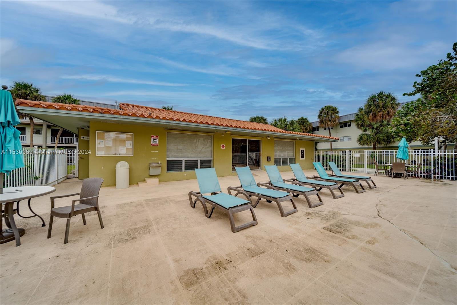 270 Layne Blvd 303, Hallandale Beach, Florida 33009, 2 Bedrooms Bedrooms, ,2 BathroomsBathrooms,Residentiallease,For Rent,270 Layne Blvd 303,A11530969