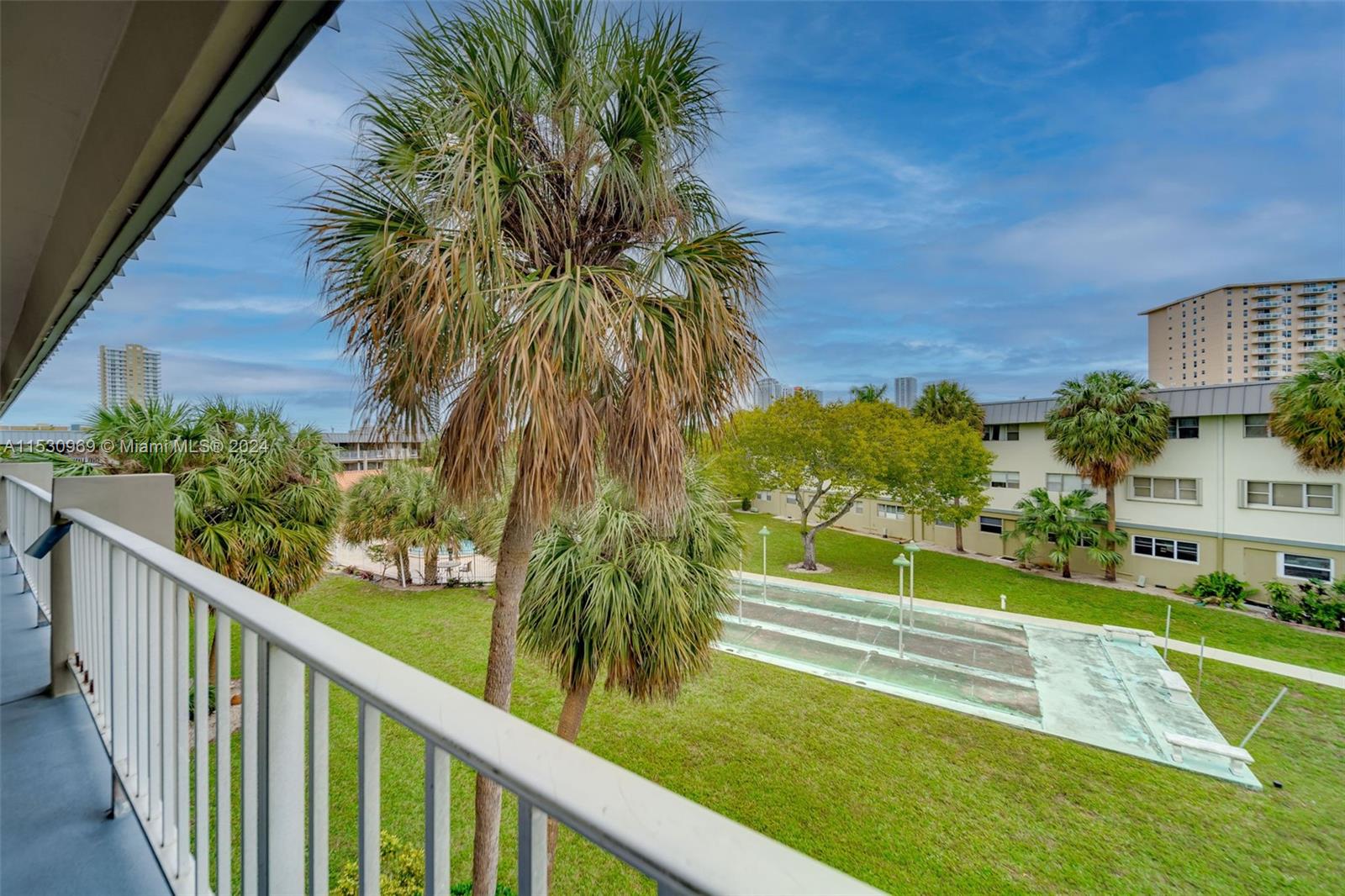 270 Layne Blvd 303, Hallandale Beach, Florida 33009, 2 Bedrooms Bedrooms, ,2 BathroomsBathrooms,Residentiallease,For Rent,270 Layne Blvd 303,A11530969