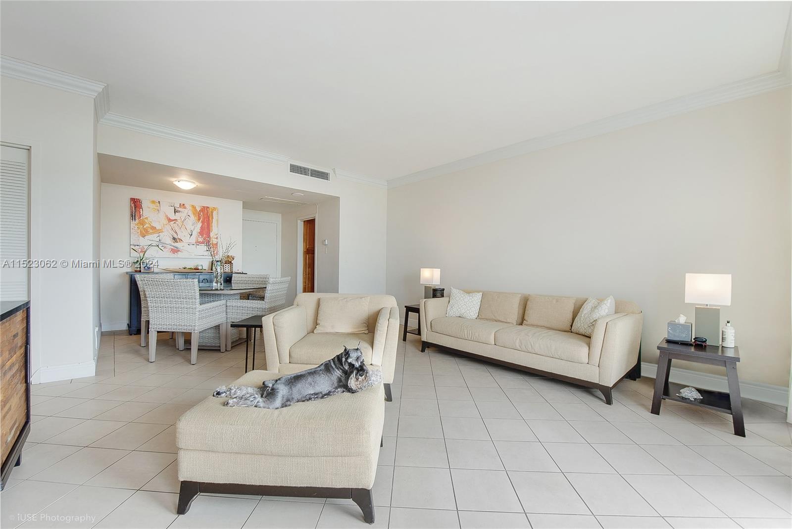 700 Biltmore Way 605, Coral Gables, Florida 33134, 1 Bedroom Bedrooms, ,1 BathroomBathrooms,Residential,For Sale,700 Biltmore Way 605,A11523062