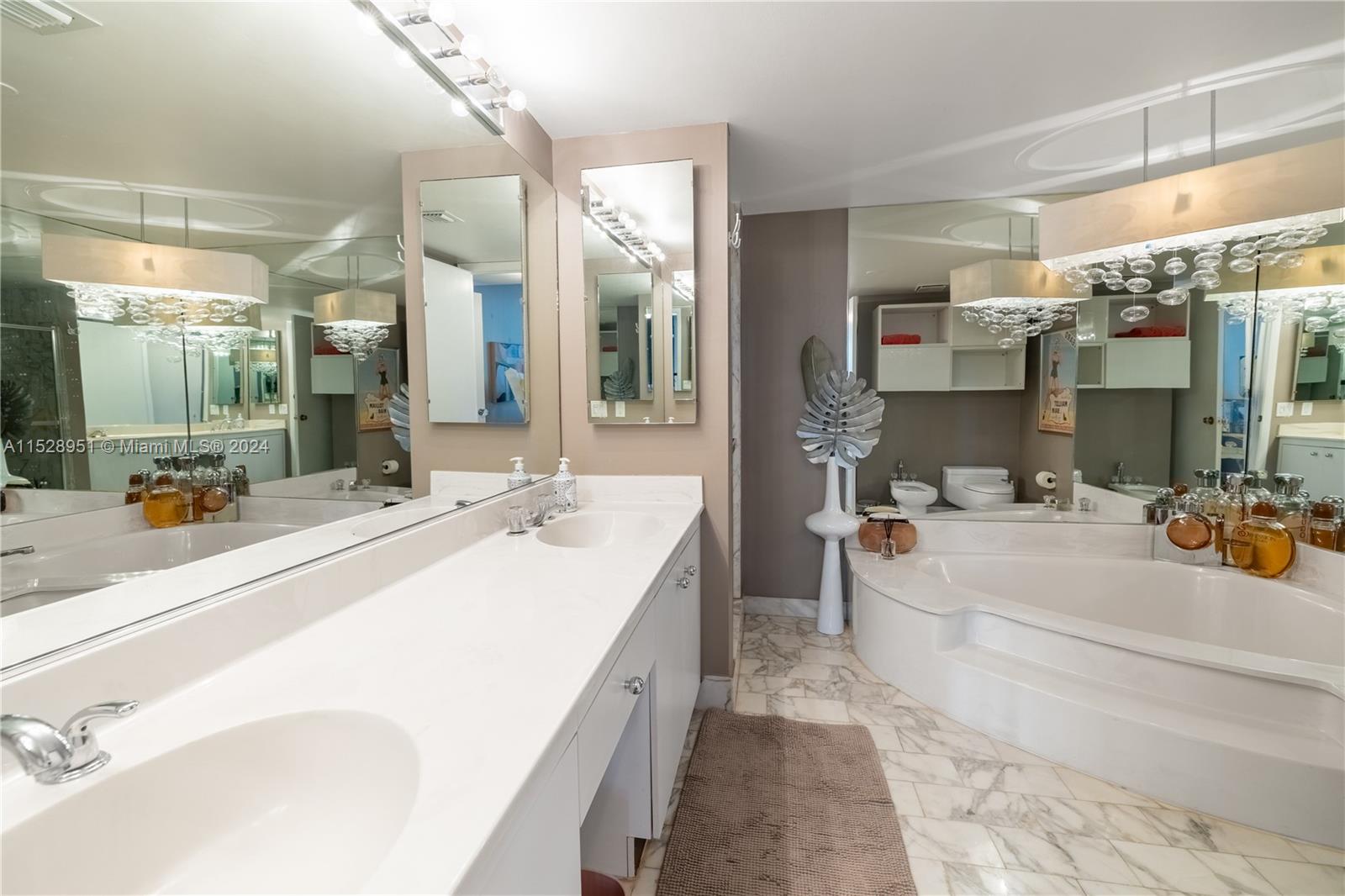 2000 Towerside Ter 506, Miami, Florida 33138, 2 Bedrooms Bedrooms, ,2 BathroomsBathrooms,Residentiallease,For Rent,2000 Towerside Ter 506,A11528951