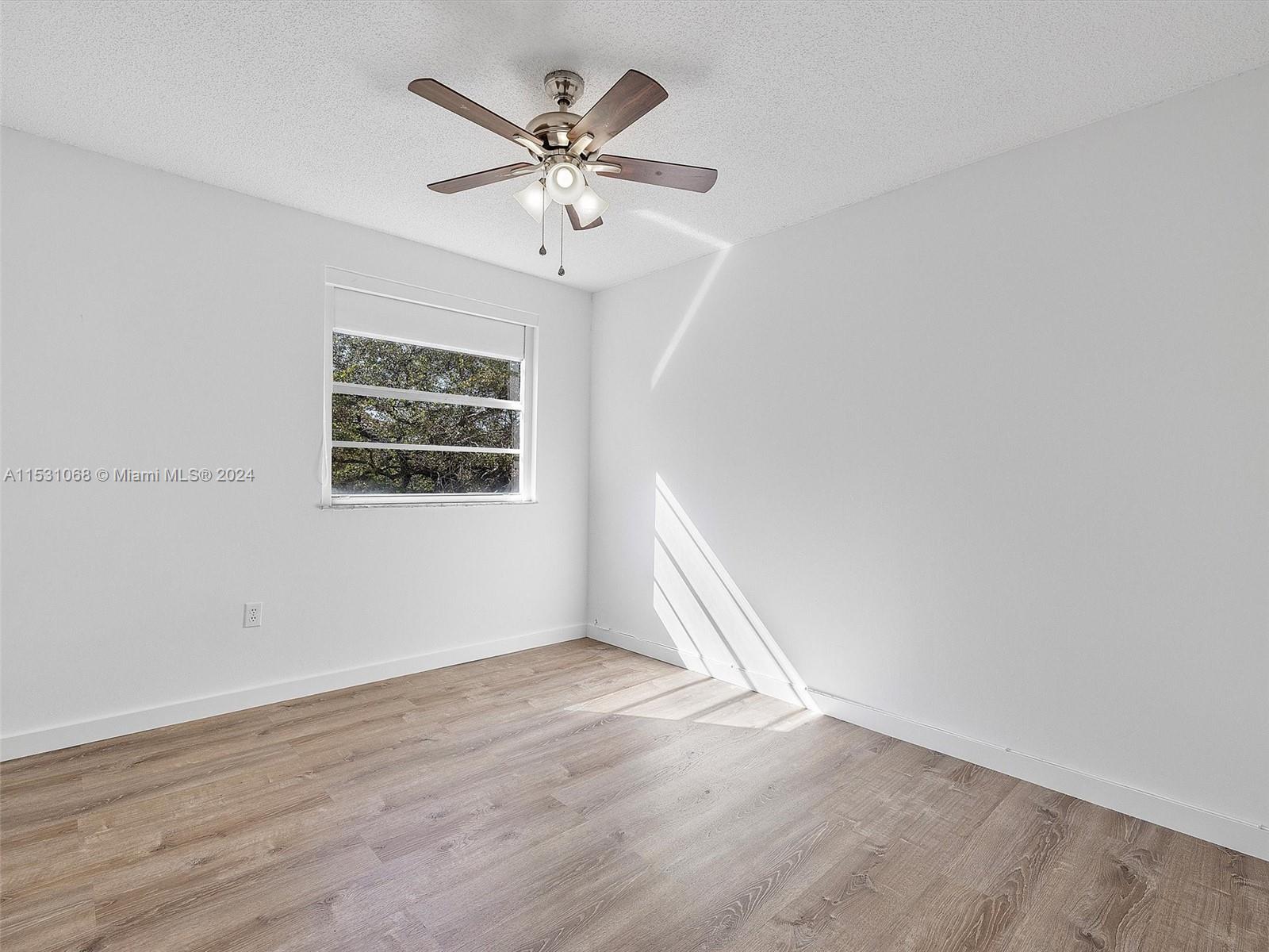 8950 NE 8th Ave 311, Miami, Florida 33138, 2 Bedrooms Bedrooms, ,2 BathroomsBathrooms,Residential,For Sale,8950 NE 8th Ave 311,A11531068