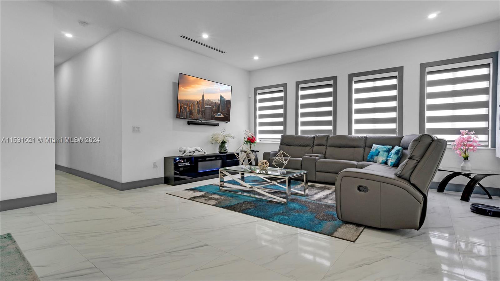 881 NW 10th St, Florida City, Florida 33034, 4 Bedrooms Bedrooms, ,3 BathroomsBathrooms,Residential,For Sale,881 NW 10th St,A11531021