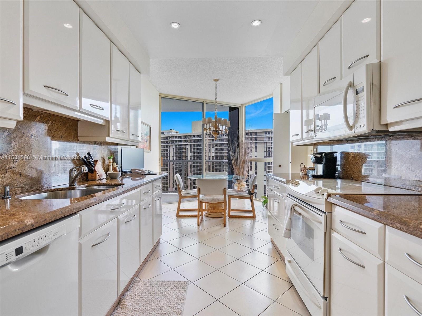 20281 E Country Club Dr 2215, Aventura, Florida 33180, 2 Bedrooms Bedrooms, ,2 BathroomsBathrooms,Residential,For Sale,20281 E Country Club Dr 2215,A11531096