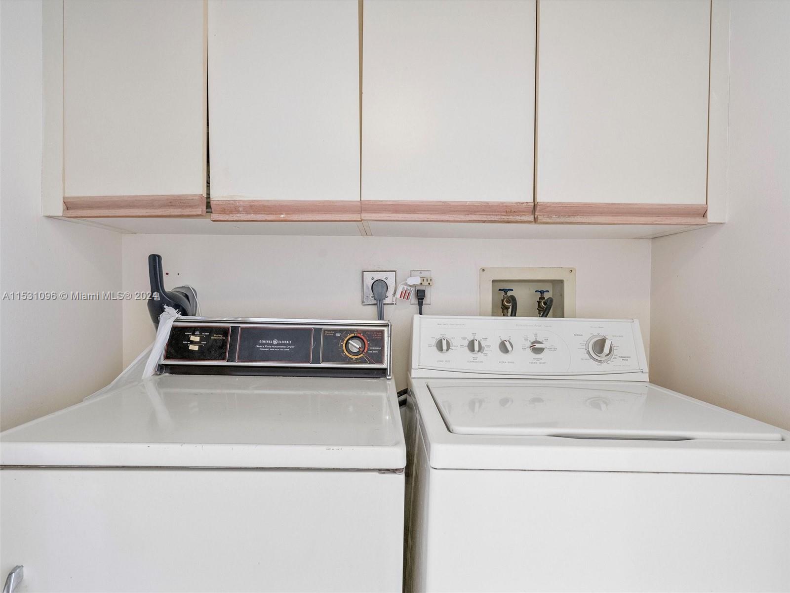 20281 E Country Club Dr 2215, Aventura, Florida 33180, 2 Bedrooms Bedrooms, ,2 BathroomsBathrooms,Residential,For Sale,20281 E Country Club Dr 2215,A11531096