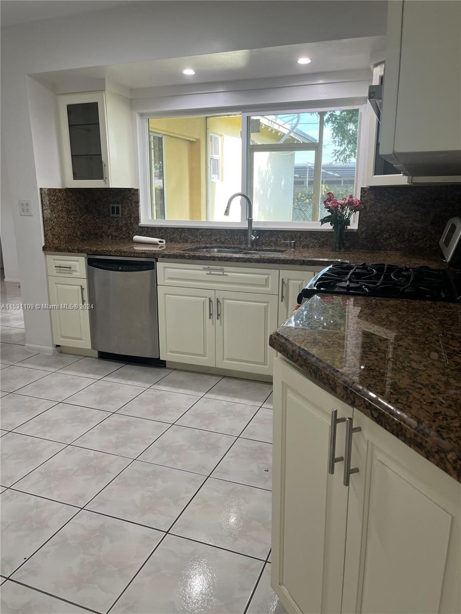 Miramar, Florida 33025, 4 Bedrooms Bedrooms, ,2 BathroomsBathrooms,Residential,For Sale,A11531109