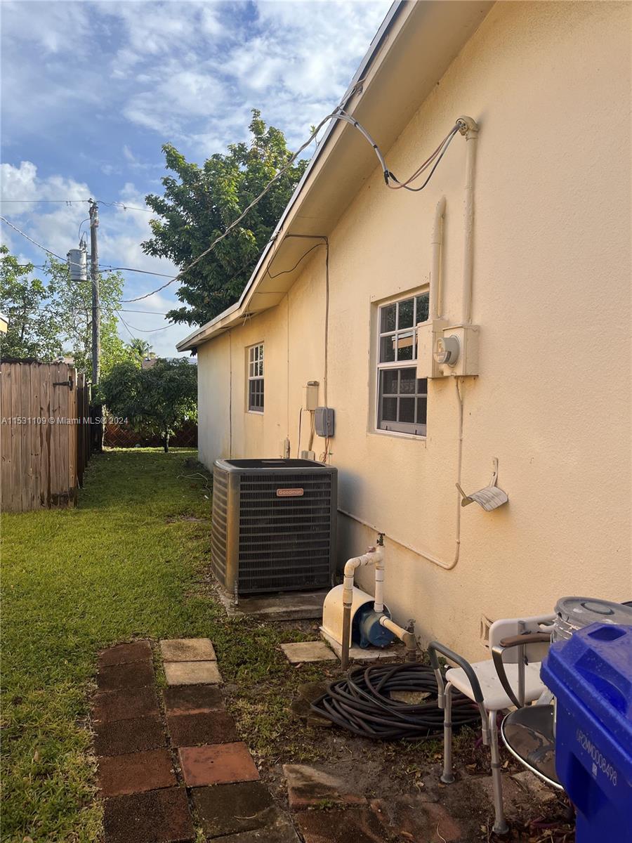 Miramar, Florida 33025, 4 Bedrooms Bedrooms, ,2 BathroomsBathrooms,Residential,For Sale,A11531109