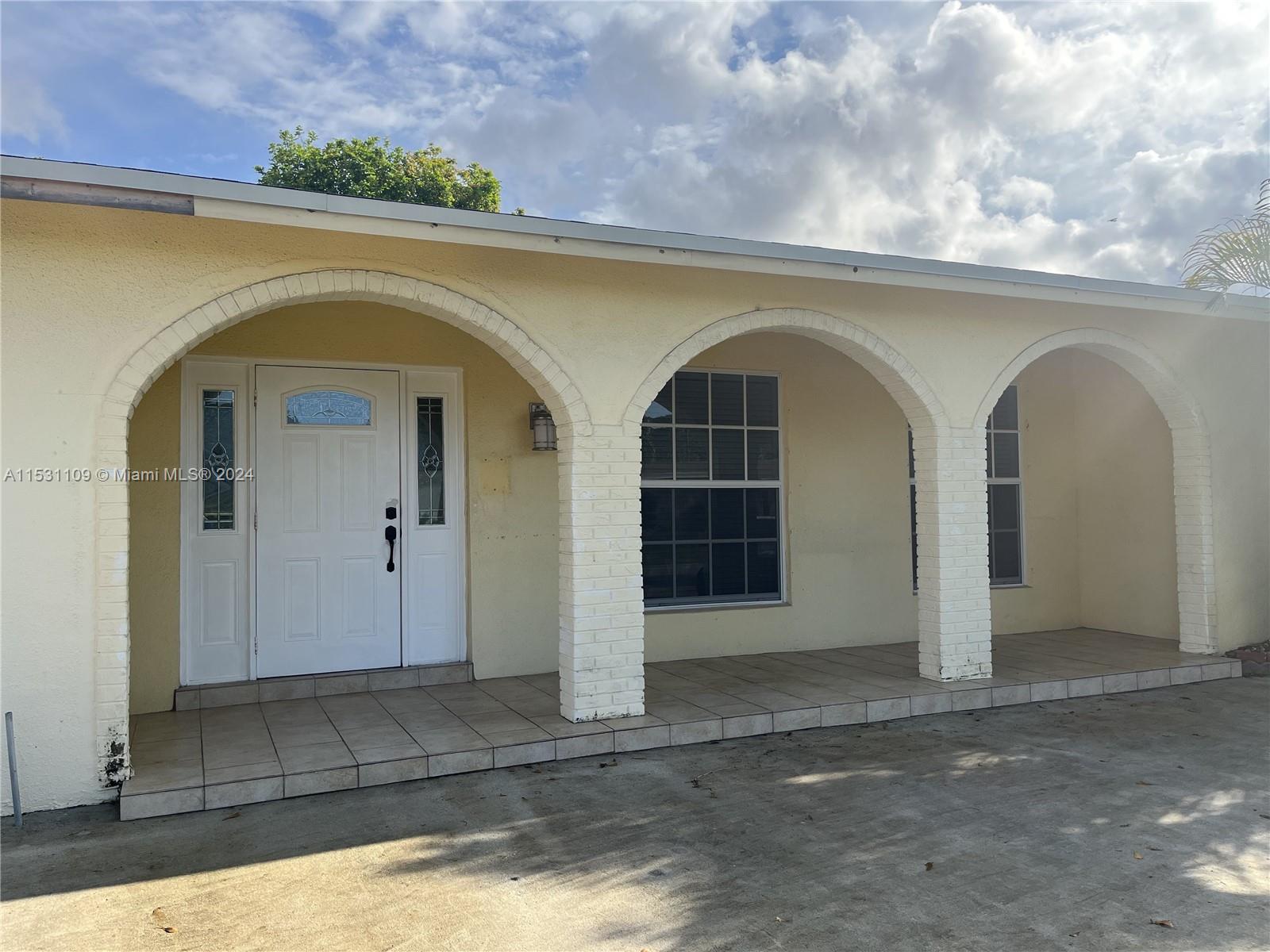 Miramar, Florida 33025, 4 Bedrooms Bedrooms, ,2 BathroomsBathrooms,Residential,For Sale,A11531109