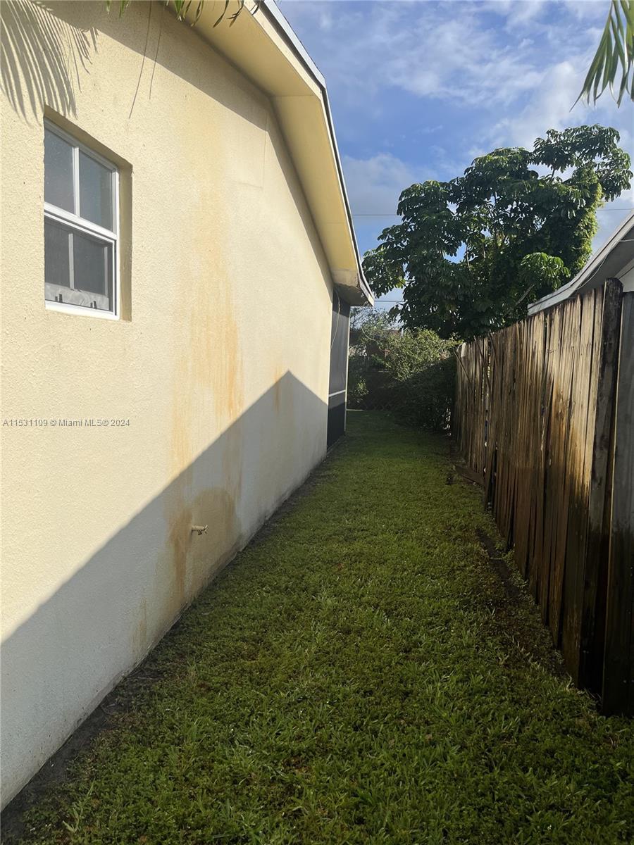 Miramar, Florida 33025, 4 Bedrooms Bedrooms, ,2 BathroomsBathrooms,Residential,For Sale,A11531109