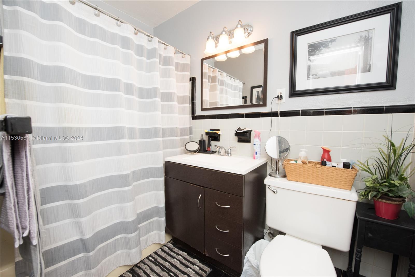 14810 Fillmore Ln, Homestead, Florida 33033, 2 Bedrooms Bedrooms, 7 Rooms Rooms,1 BathroomBathrooms,Residential,For Sale,14810 Fillmore Ln,A11530581