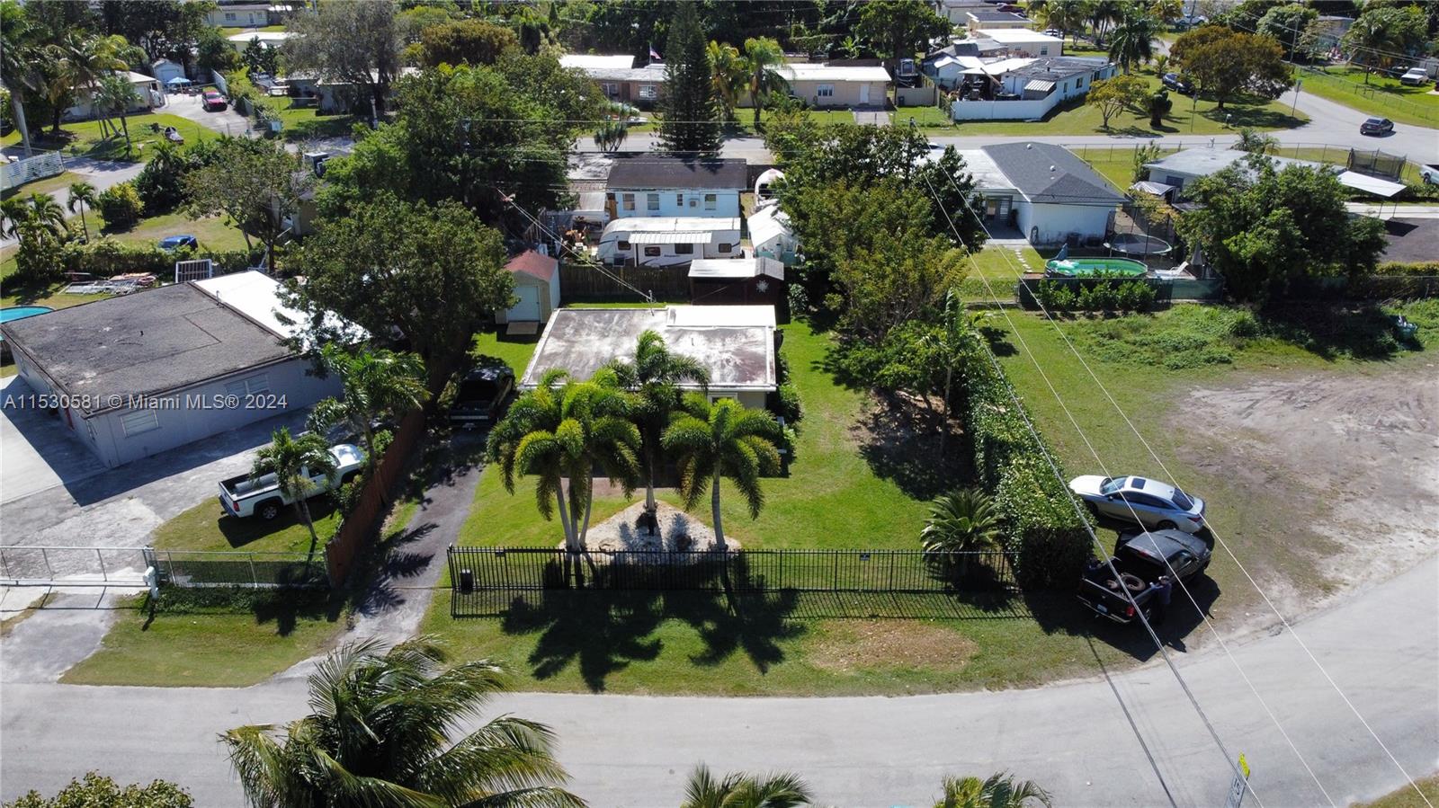 14810 Fillmore Ln, Homestead, Florida 33033, 2 Bedrooms Bedrooms, 7 Rooms Rooms,1 BathroomBathrooms,Residential,For Sale,14810 Fillmore Ln,A11530581