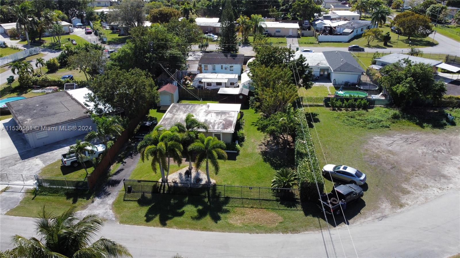 14810 Fillmore Ln, Homestead, Florida 33033, 2 Bedrooms Bedrooms, 7 Rooms Rooms,1 BathroomBathrooms,Residential,For Sale,14810 Fillmore Ln,A11530581