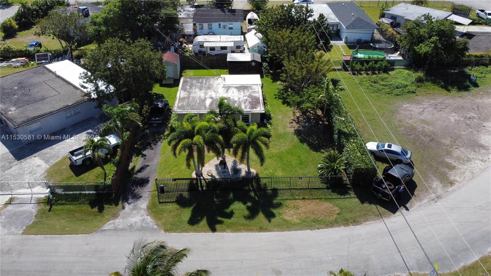 14810 Fillmore Ln, Homestead, Florida 33033, 2 Bedrooms Bedrooms, 7 Rooms Rooms,1 BathroomBathrooms,Residential,For Sale,14810 Fillmore Ln,A11530581
