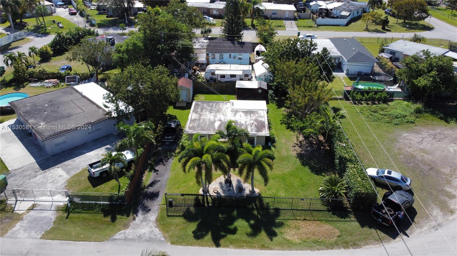 14810 Fillmore Ln, Homestead, Florida 33033, 2 Bedrooms Bedrooms, 7 Rooms Rooms,1 BathroomBathrooms,Residential,For Sale,14810 Fillmore Ln,A11530581