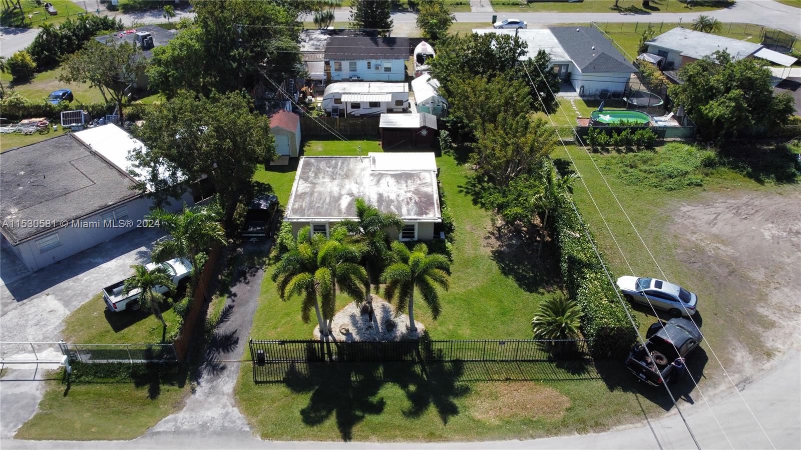 14810 Fillmore Ln, Homestead, Florida 33033, 2 Bedrooms Bedrooms, 7 Rooms Rooms,1 BathroomBathrooms,Residential,For Sale,14810 Fillmore Ln,A11530581