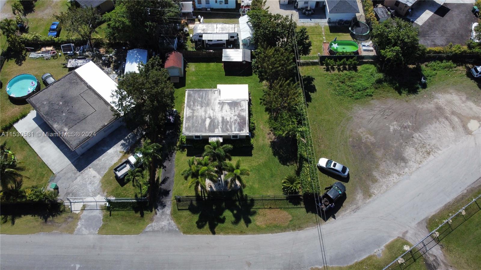 14810 Fillmore Ln, Homestead, Florida 33033, 2 Bedrooms Bedrooms, 7 Rooms Rooms,1 BathroomBathrooms,Residential,For Sale,14810 Fillmore Ln,A11530581