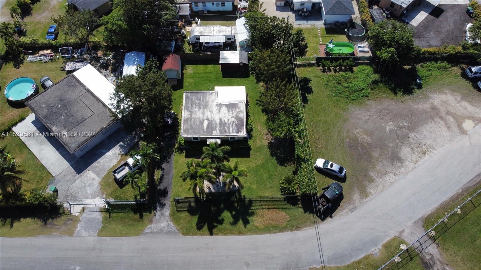14810 Fillmore Ln, Homestead, Florida 33033, 2 Bedrooms Bedrooms, 7 Rooms Rooms,1 BathroomBathrooms,Residential,For Sale,14810 Fillmore Ln,A11530581