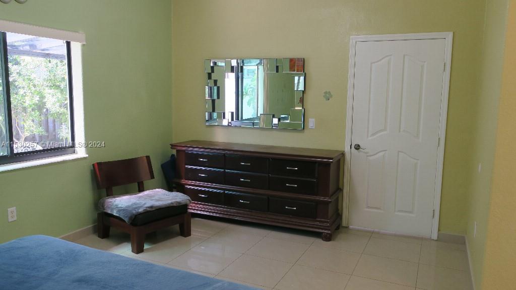 4550 SW 164th Ct, Miami, Florida 33185, 5 Bedrooms Bedrooms, 8 Rooms Rooms,2 BathroomsBathrooms,Residential,For Sale,4550 SW 164th Ct,A11530257