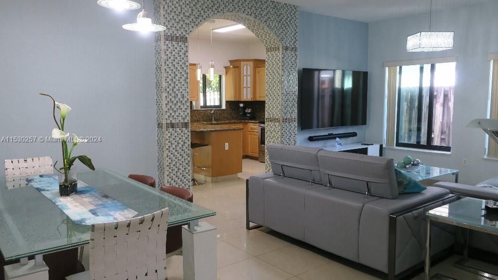 4550 SW 164th Ct, Miami, Florida 33185, 5 Bedrooms Bedrooms, 8 Rooms Rooms,2 BathroomsBathrooms,Residential,For Sale,4550 SW 164th Ct,A11530257