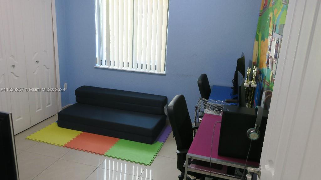 4550 SW 164th Ct, Miami, Florida 33185, 5 Bedrooms Bedrooms, 8 Rooms Rooms,2 BathroomsBathrooms,Residential,For Sale,4550 SW 164th Ct,A11530257