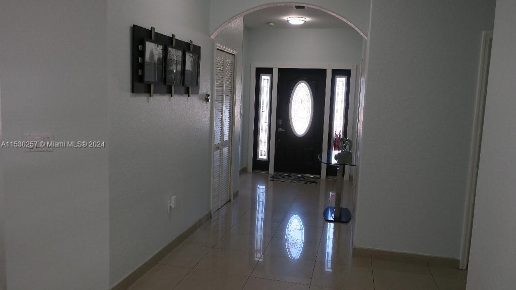 4550 SW 164th Ct, Miami, Florida 33185, 5 Bedrooms Bedrooms, 8 Rooms Rooms,2 BathroomsBathrooms,Residential,For Sale,4550 SW 164th Ct,A11530257