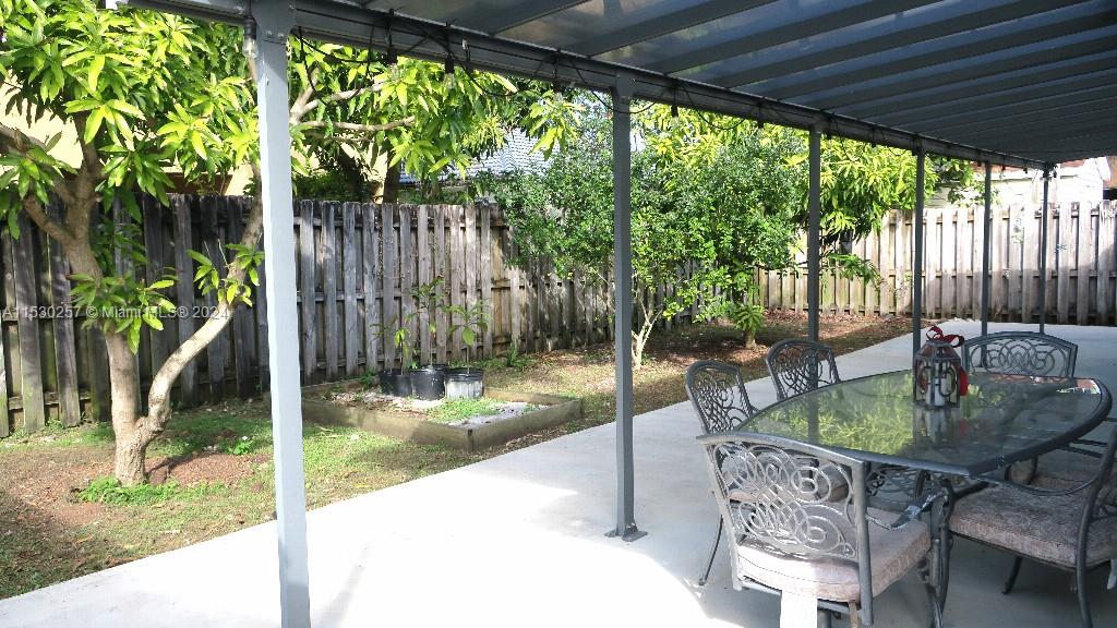 4550 SW 164th Ct, Miami, Florida 33185, 5 Bedrooms Bedrooms, 8 Rooms Rooms,2 BathroomsBathrooms,Residential,For Sale,4550 SW 164th Ct,A11530257