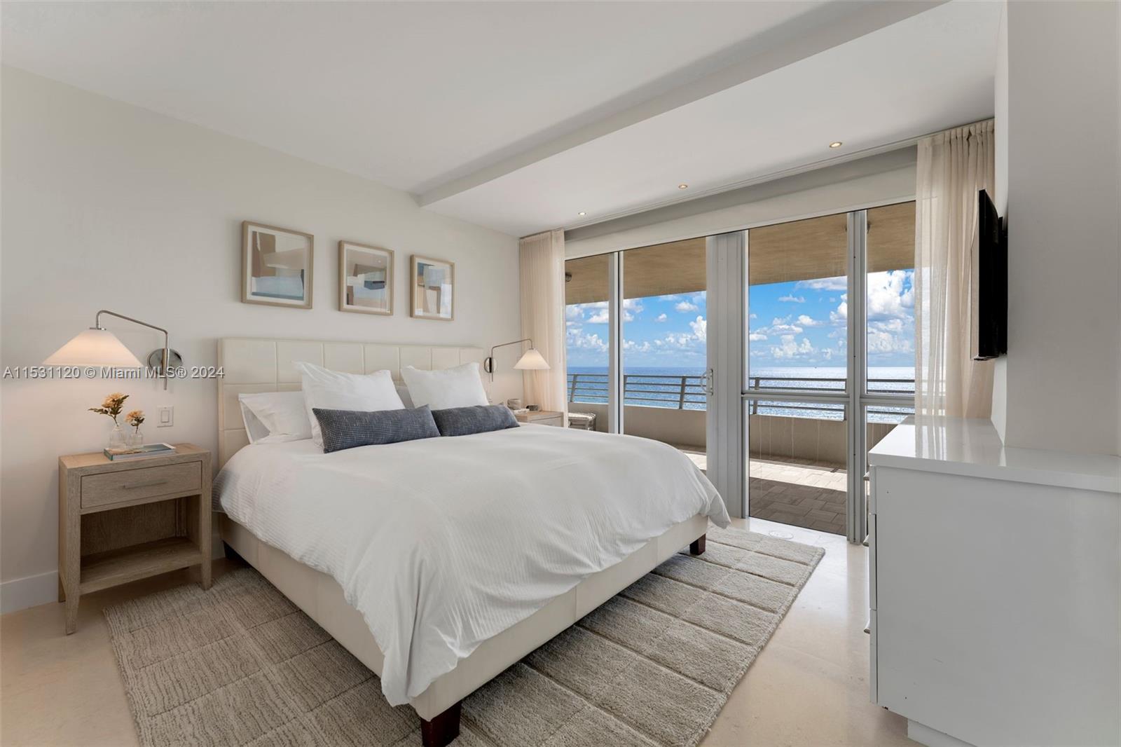 101 Ocean Dr 907, Miami Beach, Florida 33139, 2 Bedrooms Bedrooms, ,2 BathroomsBathrooms,Residentiallease,For Rent,101 Ocean Dr 907,A11531120