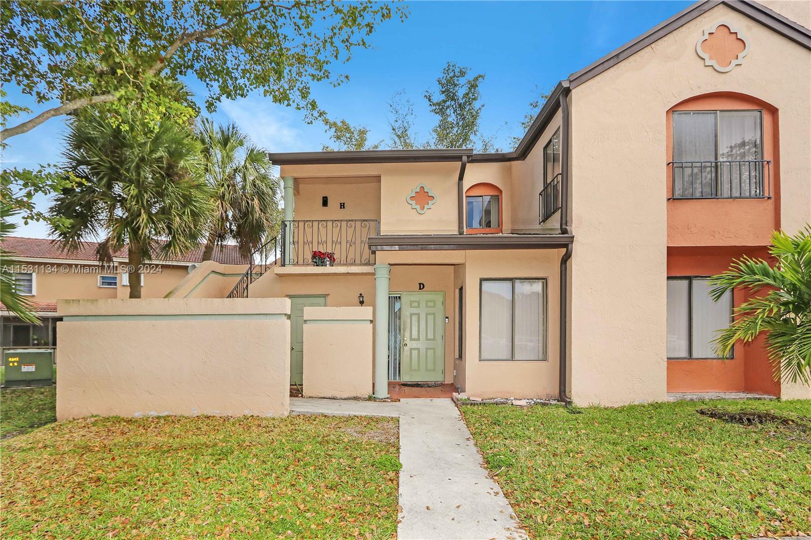 8211 NW 191st St 3-D, Hialeah, Florida 33015, 3 Bedrooms Bedrooms, ,2 BathroomsBathrooms,Residential,For Sale,8211 NW 191st St 3-D,A11531134
