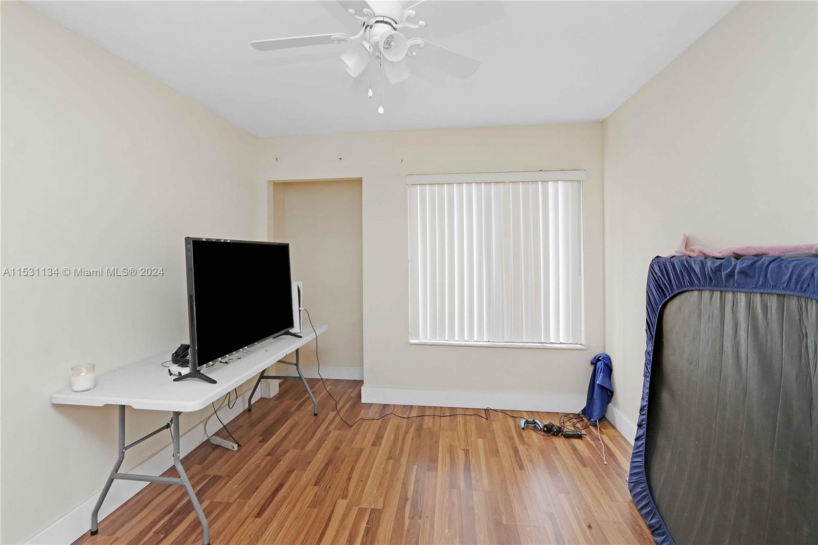 8211 NW 191st St 3-D, Hialeah, Florida 33015, 3 Bedrooms Bedrooms, ,2 BathroomsBathrooms,Residential,For Sale,8211 NW 191st St 3-D,A11531134